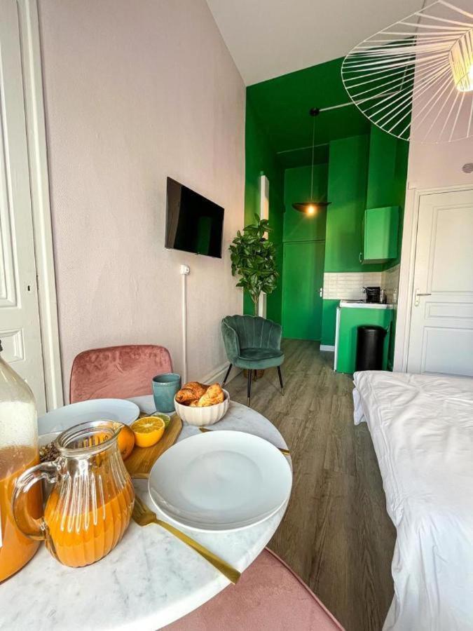 Suite Whitney Lyon Extérieur photo