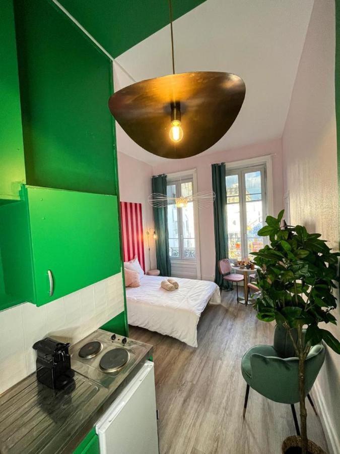 Suite Whitney Lyon Extérieur photo